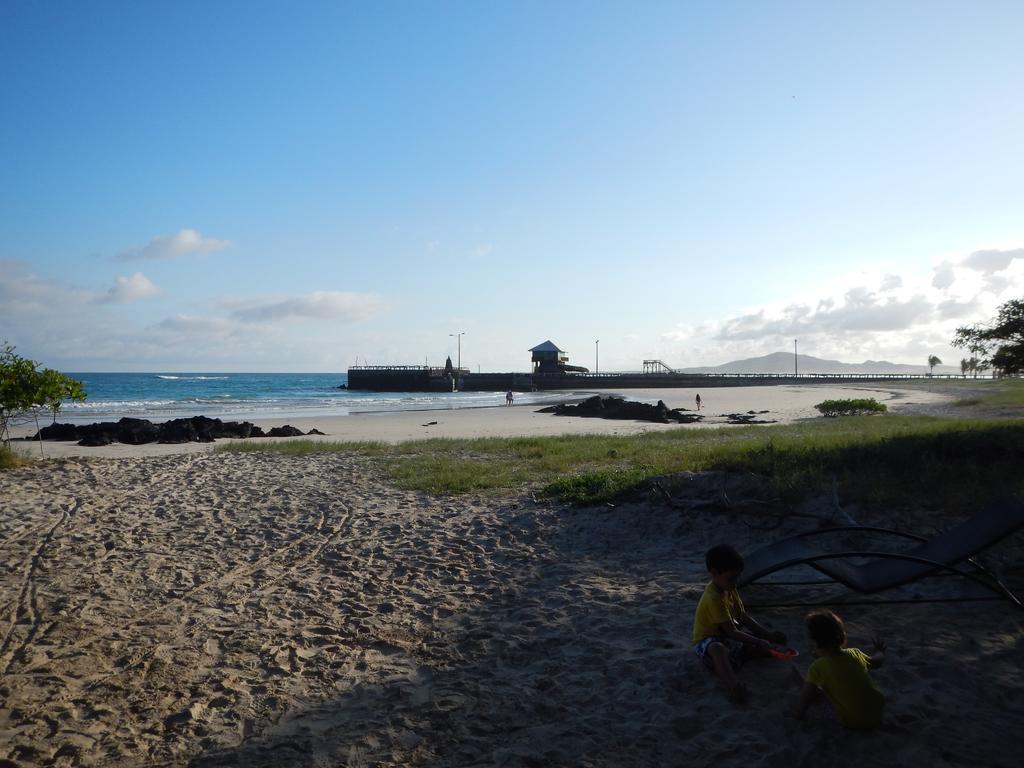 Hospedaje Casa Soleil Puerto Villamil Buitenkant foto