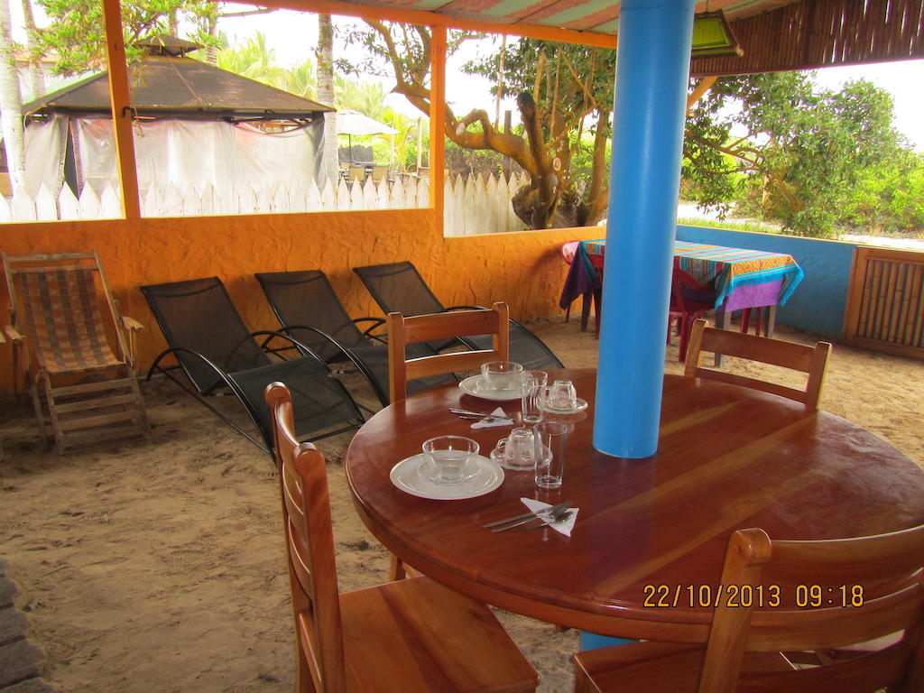 Hospedaje Casa Soleil Puerto Villamil Buitenkant foto