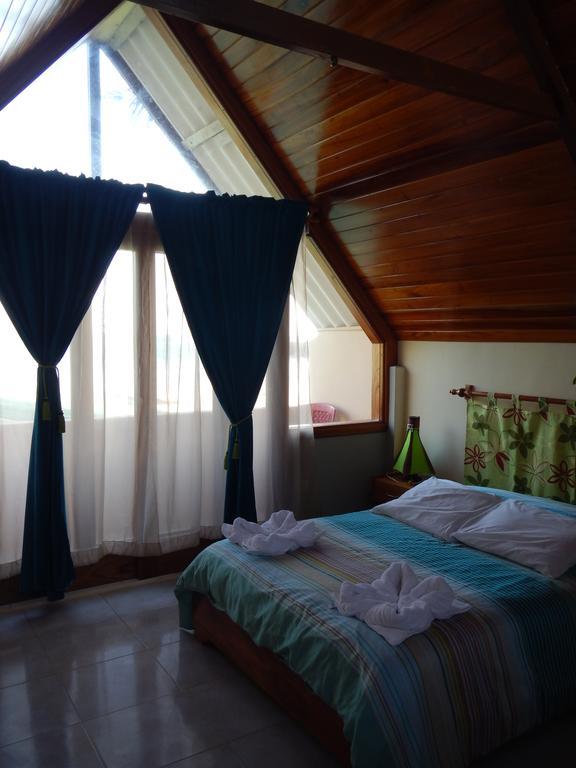 Hospedaje Casa Soleil Puerto Villamil Buitenkant foto